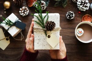 Read more about the article Five Seasonal Splurges to Avoid if You’re Planning on Selling Your Home in the New Year